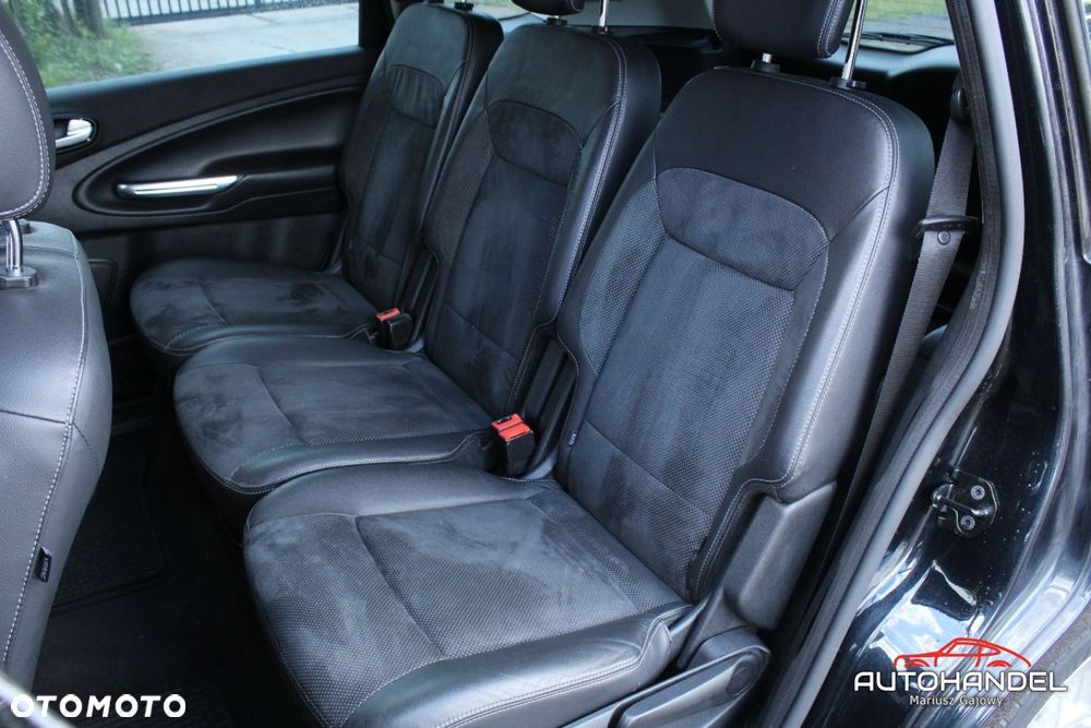Ford S-Max - 23