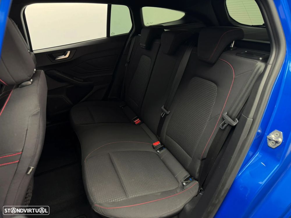 Ford Focus SW 1.5 TDCi EcoBlue ST-Line - 10