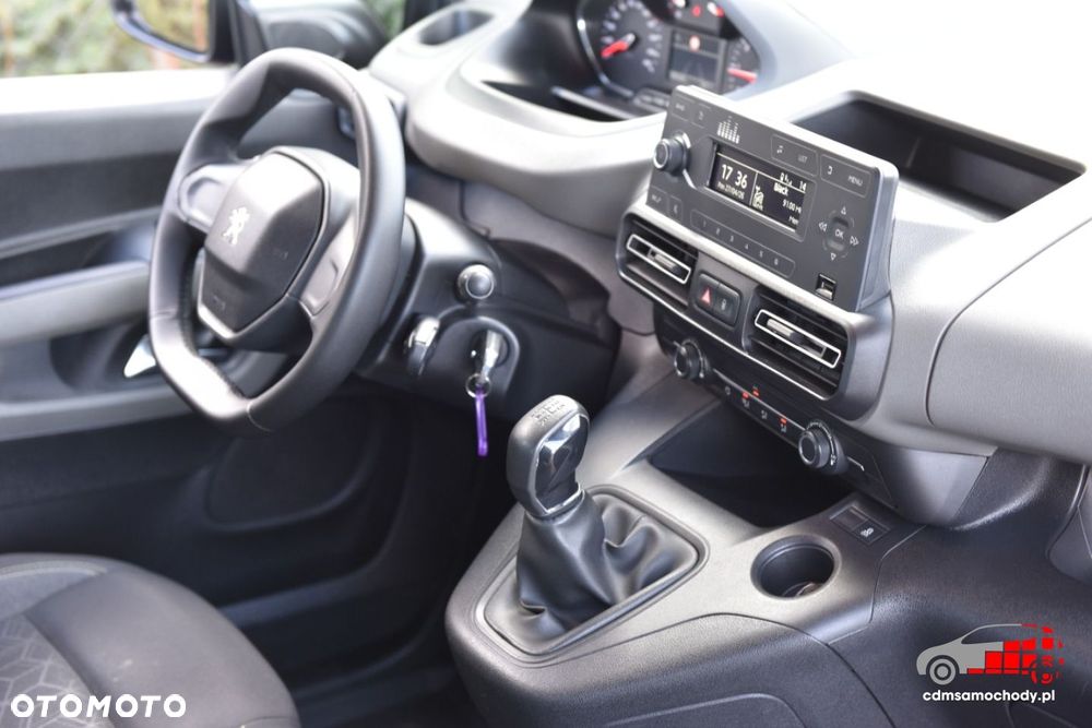 Peugeot Rifter - 24