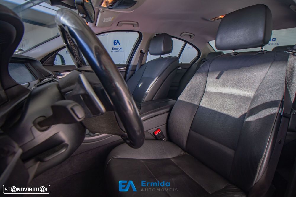 BMW 520 d Pack M Auto - 22