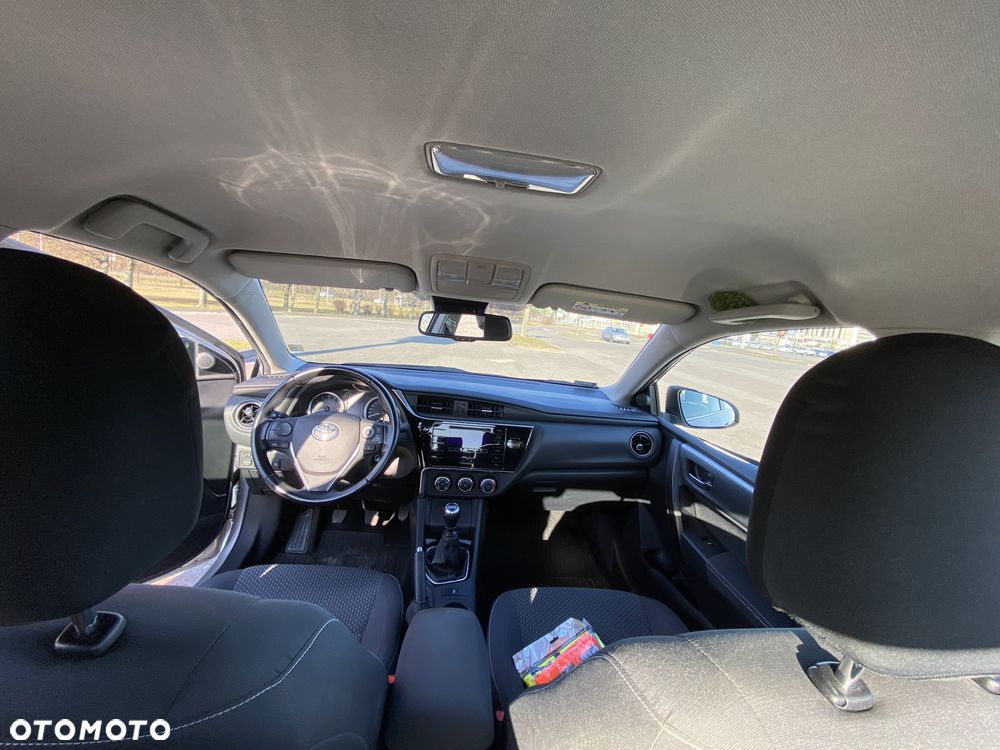 Toyota Corolla 1.6 Premium - 5