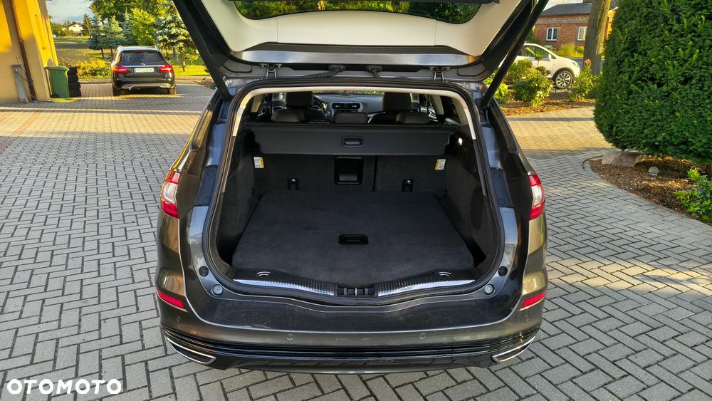 Ford Mondeo - 25