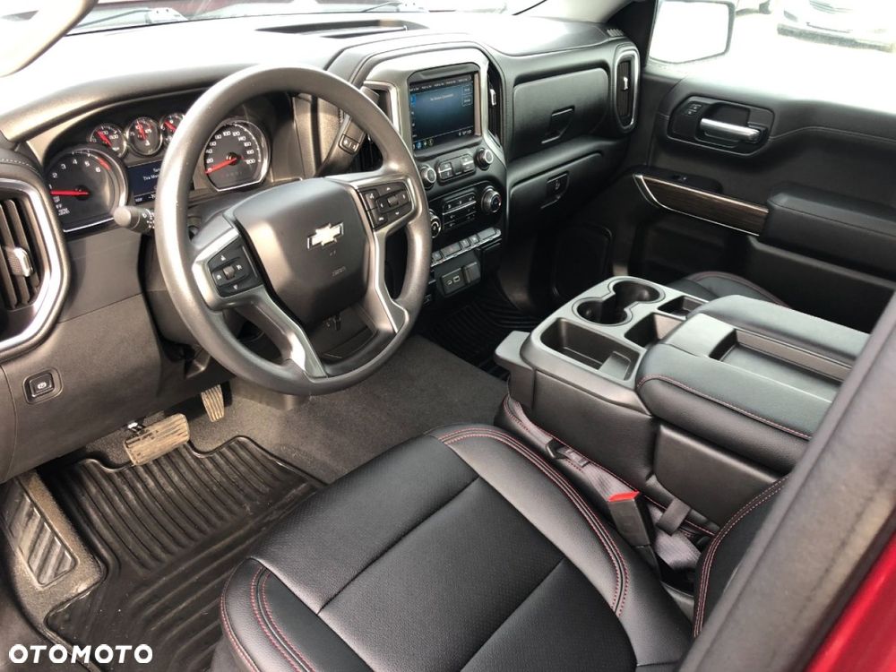 Chevrolet Silverado - 8