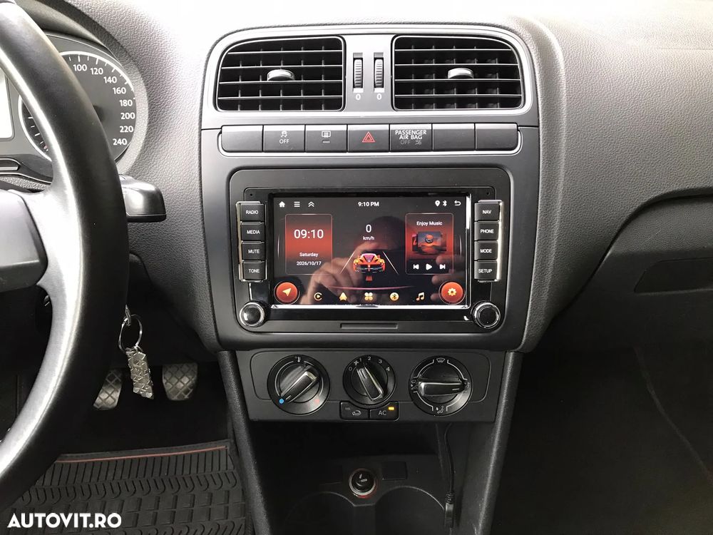 Volkswagen Polo - 16