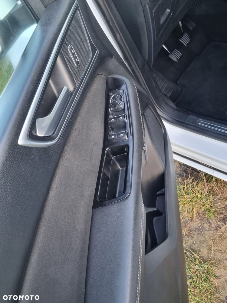 Ford S-Max 2.0 TDCi Titanium - 8