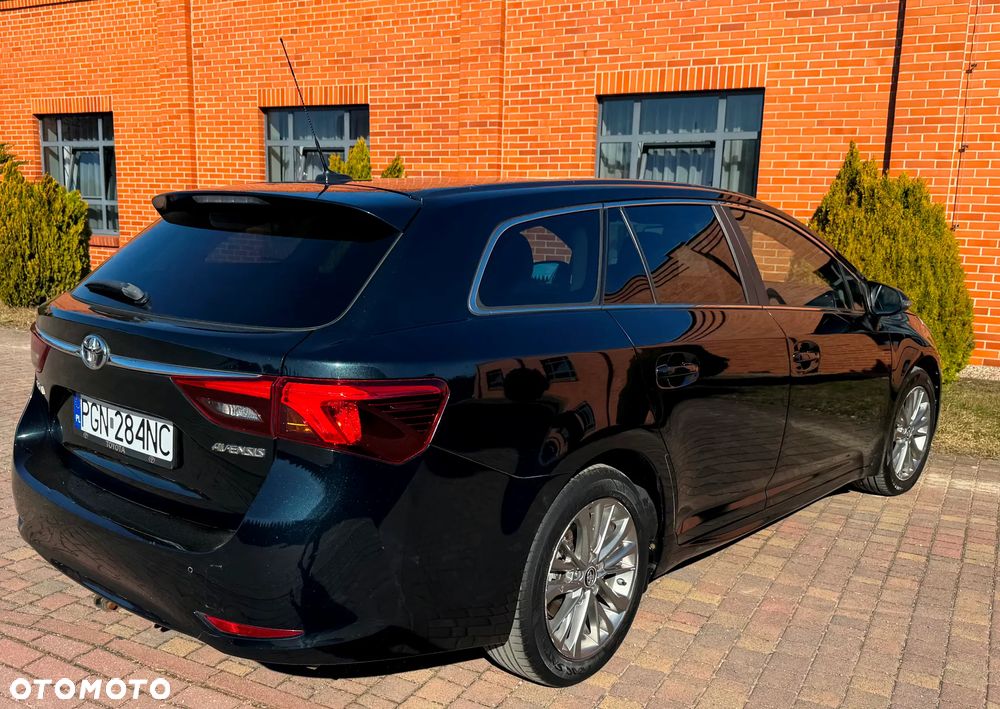 Toyota Avensis Touring Sports 1.6 D-4D Executive - 29