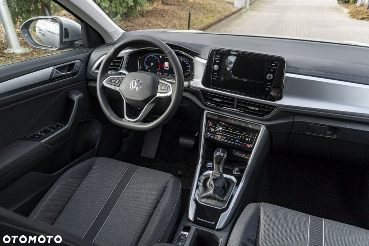 Volkswagen T-Roc - 19