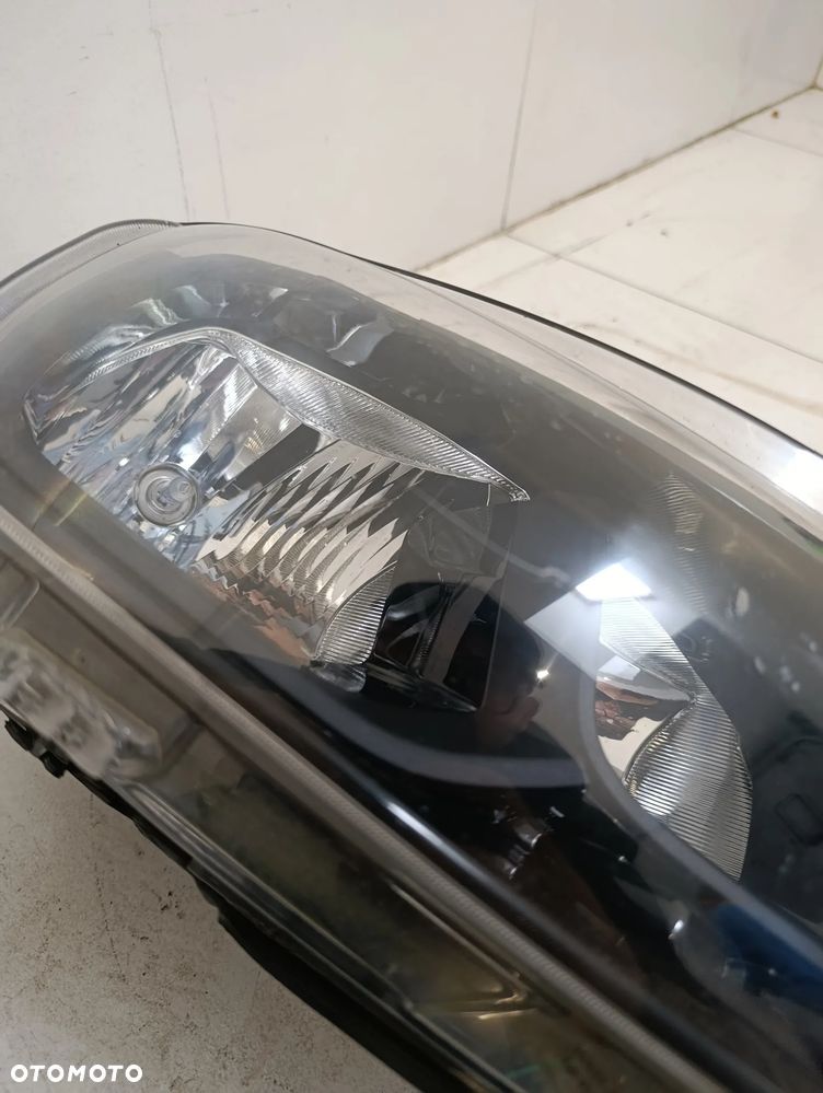 Lampa reflektor prawy przód Citroen Berlingo IV 4 - 7
