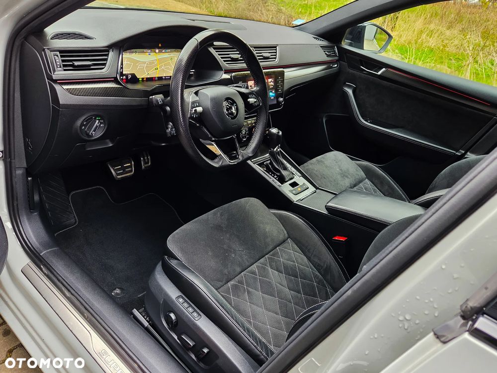 Skoda Superb 2.0 TDI SCR Sportline DSG - 12