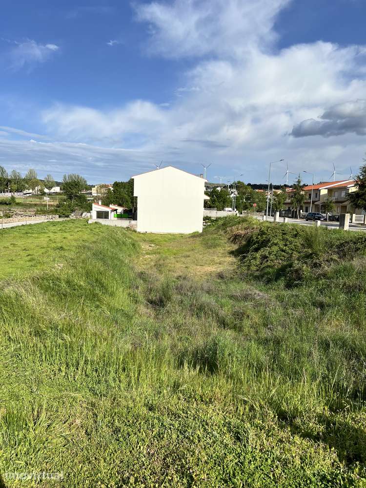 Terreno para construção no centro de Sernancelhe - Grande imagem: 3/6