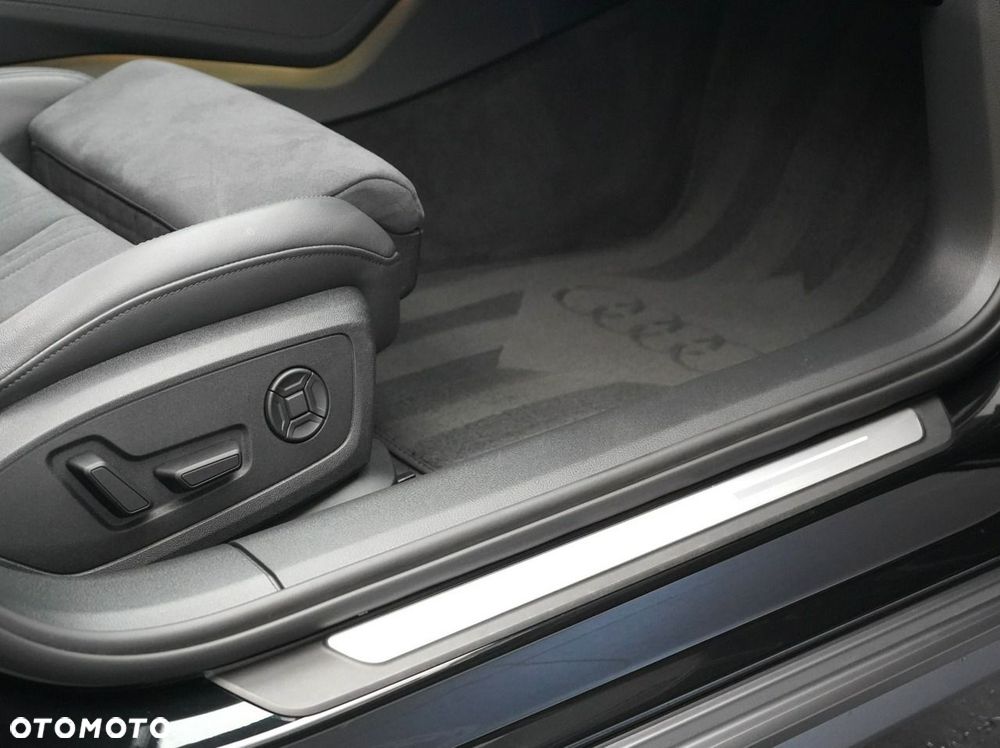 Audi A6 Allroad - 32