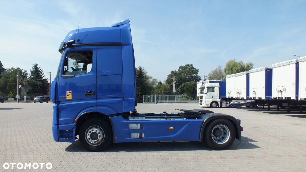Mercedes-Benz ACTROS - 4