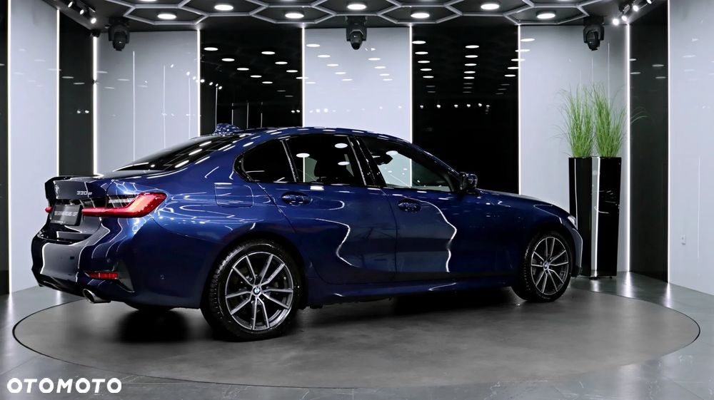 BMW Seria 3 330e Sport Line sport - 10