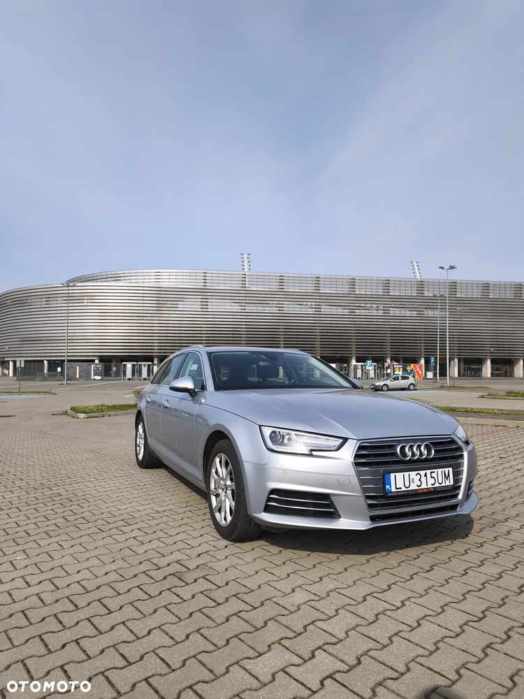 Audi A4 Avant 1.4 TFSI S tronic sport - 4