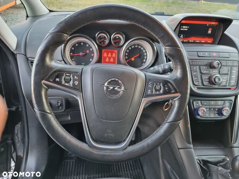 Opel Zafira Tourer 1.4 Turbo Innovation - 27