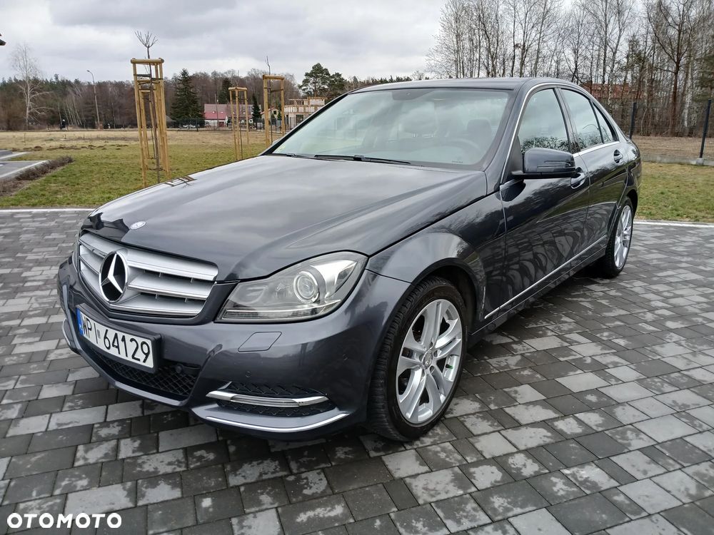 Mercedes-Benz Klasa C 220 CDI BlueEff 4-Matic Avantgarde - 1