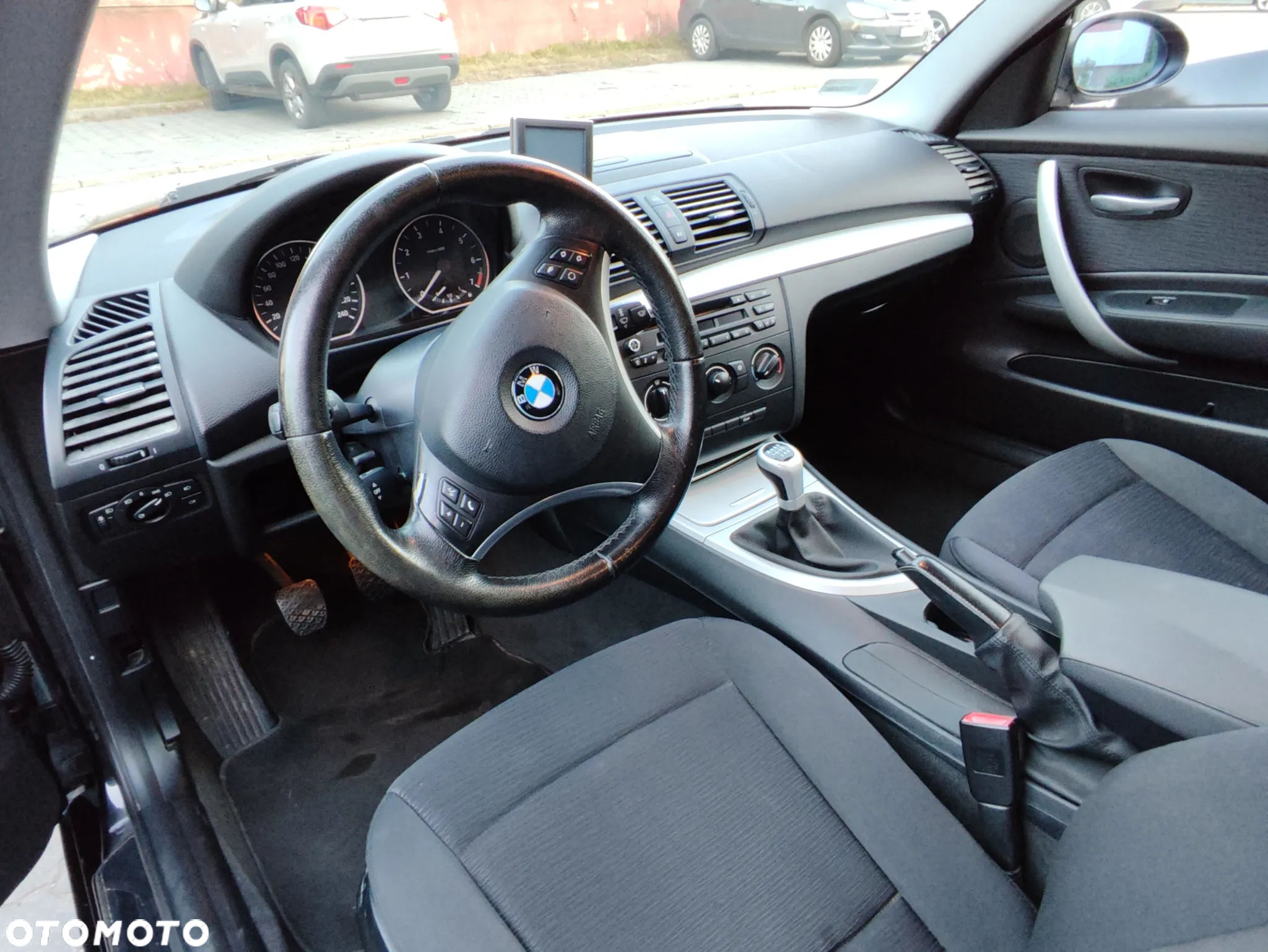 BMW Seria 1 116i - 6
