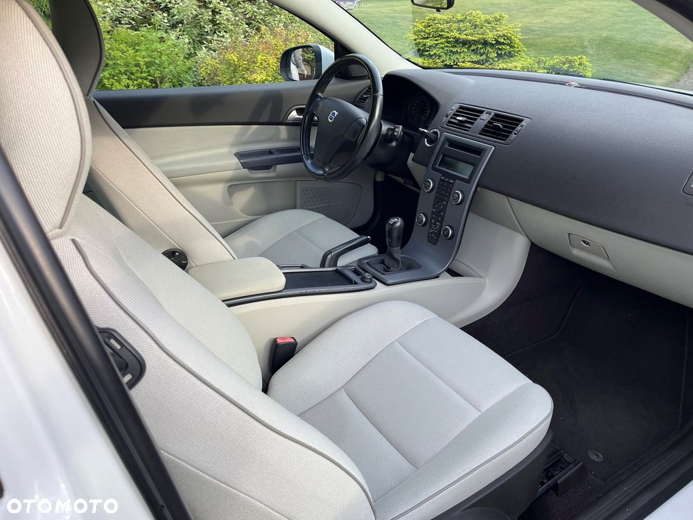 Volvo C30 2.0 - 13