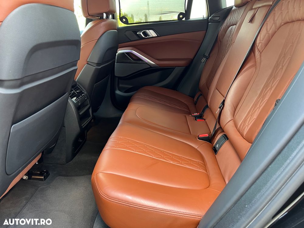 BMW X6 xDrive40i - 12