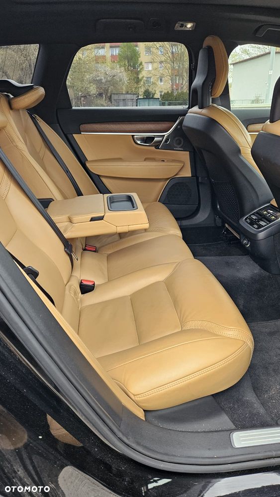 Volvo V90 D5 AWD Inscription - 11