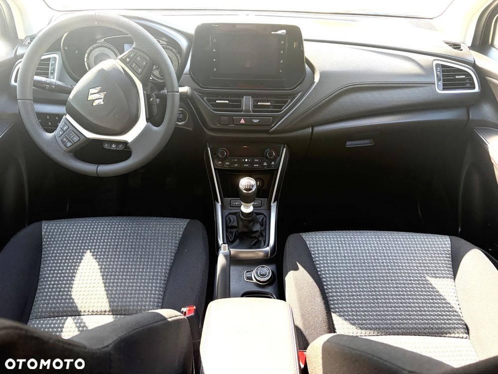 Suzuki S-Cross 1.4 SHVS Premium 4WD - 13