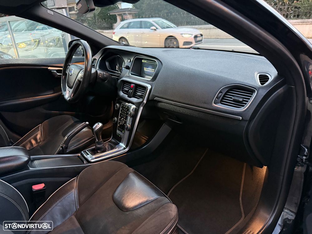 Volvo V40 D2 R Design - 53