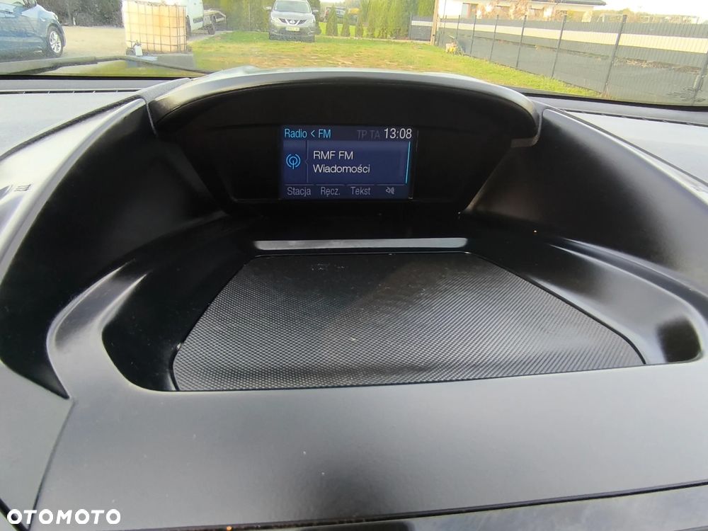 Ford Kuga 2.0 TDCi FWD Titanium - 28