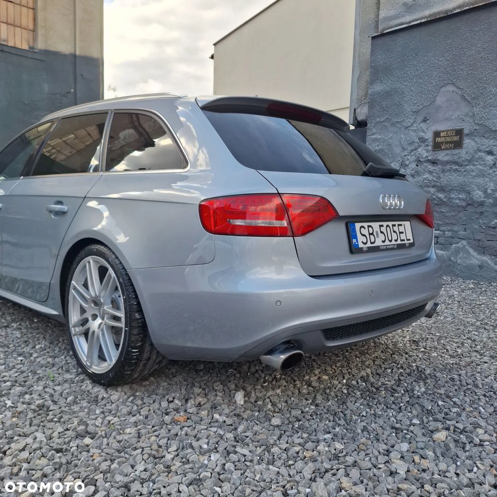 Audi A4 ver-2-0-tfsi-quattro-s-tronic-s-line-sportpaket - 11