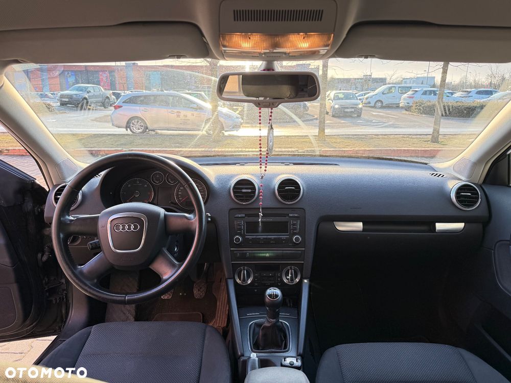 Audi A3 Sportback 1.6 TDI DPF Attraction - 6