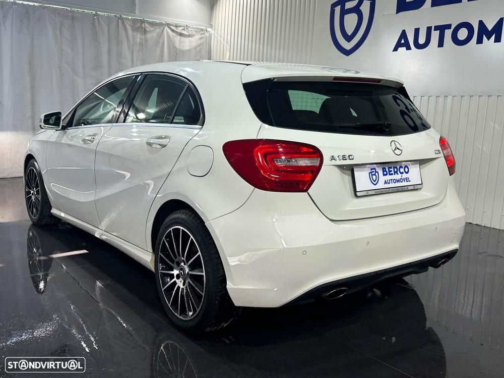 Mercedes-Benz A 180 d 7G-DCT AMG Line - 4
