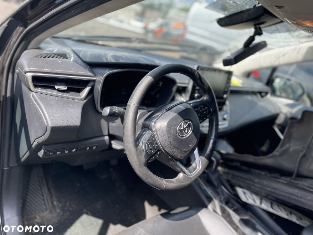 Toyota Corolla - 5