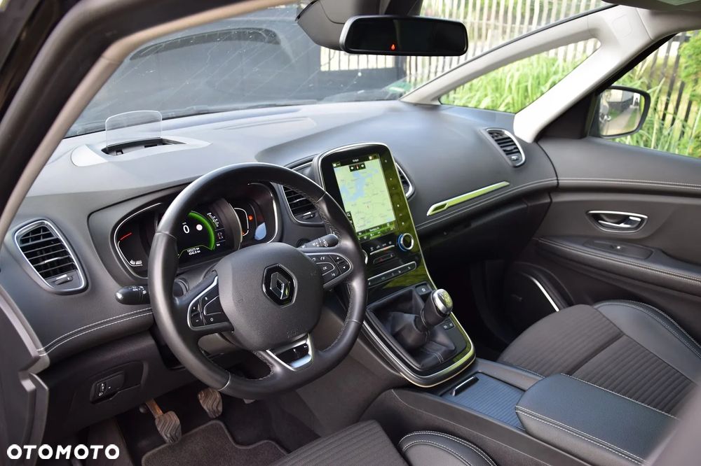 Renault Grand Scenic - 17
