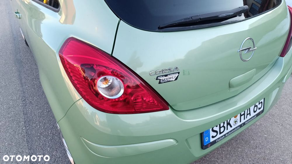 Opel Corsa 1.2 16V Innovation 110 Jahre - 7