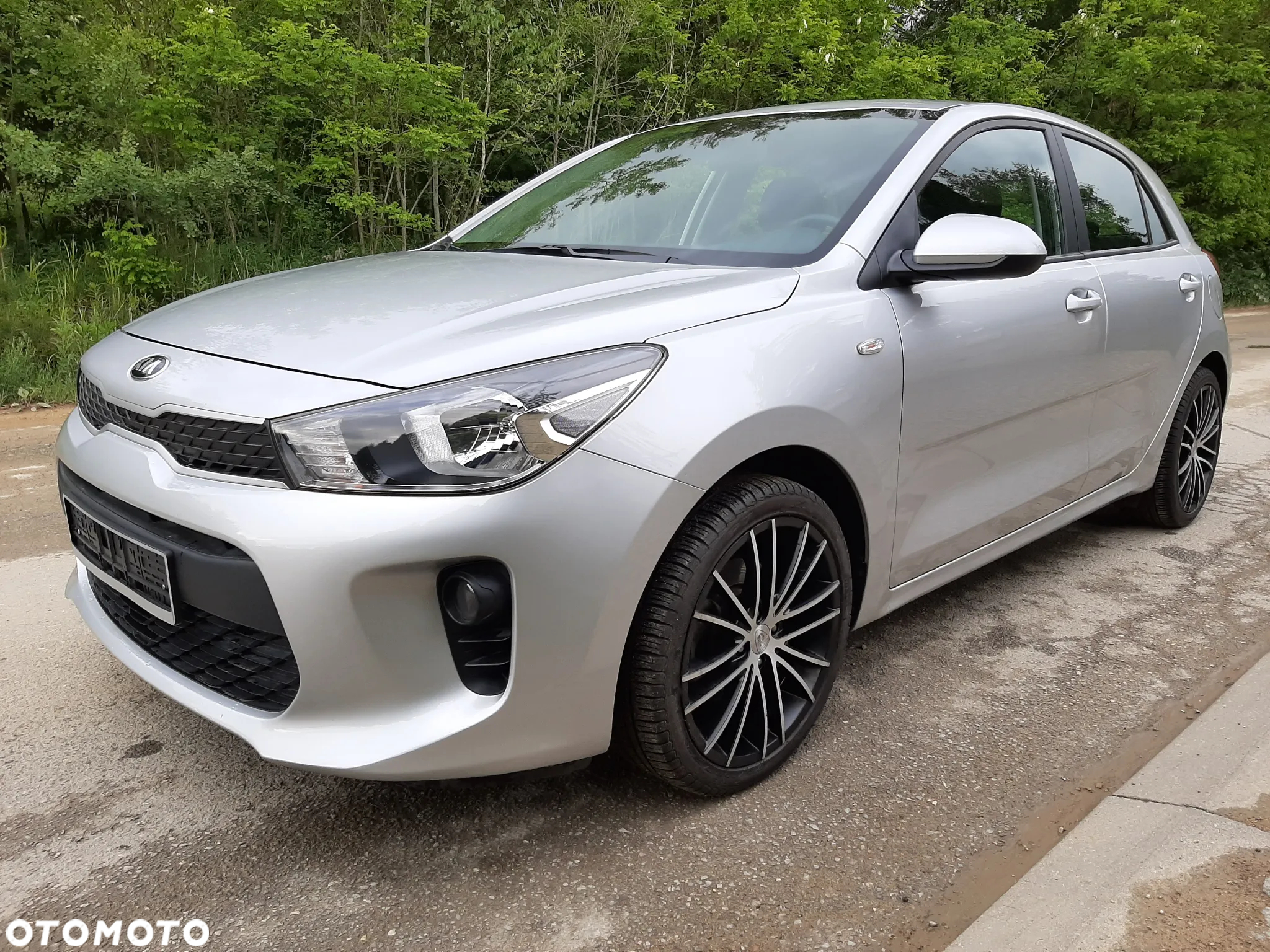 Kia Rio - 19
