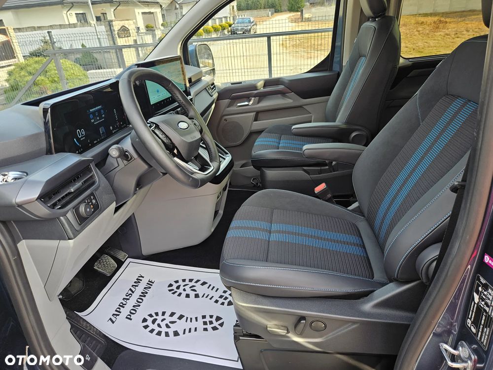 Ford Tourneo Custom - 6