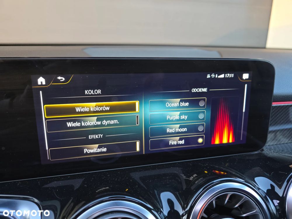 Mercedes-Benz GLB 200 d 4-Matic AMG Line 8G-DCT - 30