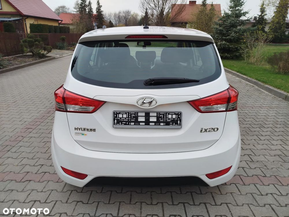 Hyundai ix20 1.4 Fifa World Cup Edition - 8