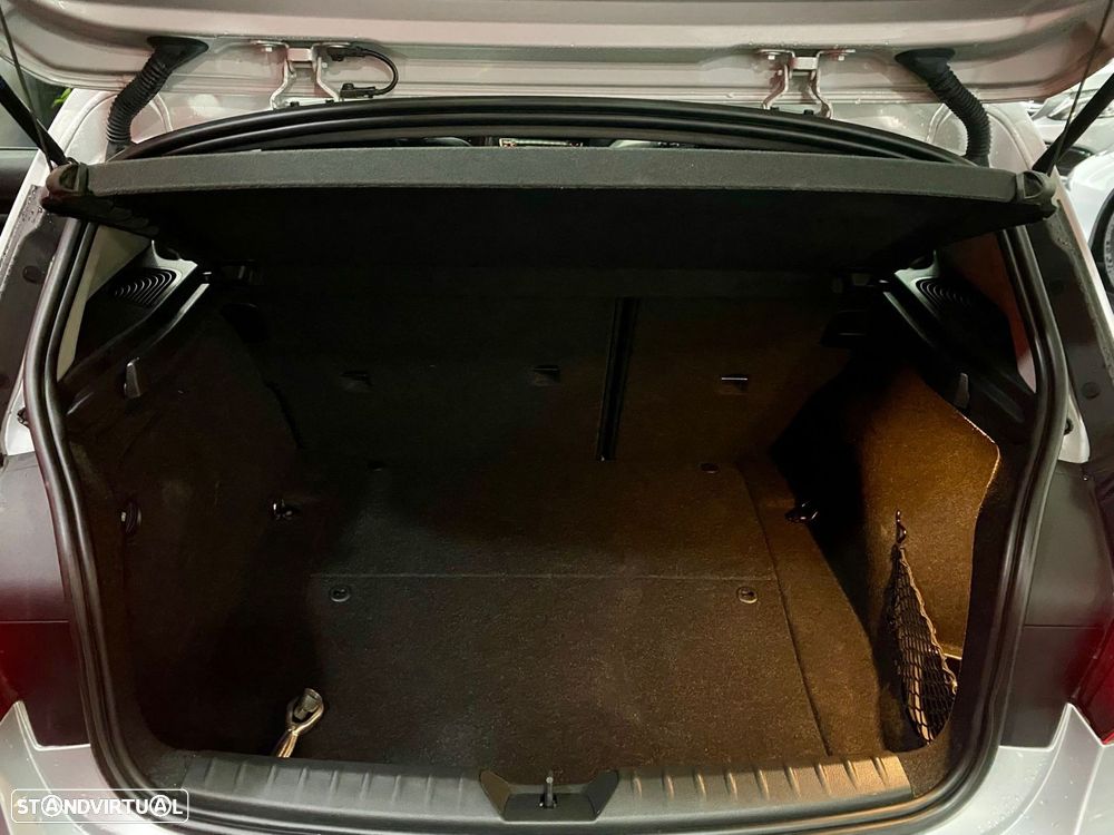 BMW 116 d Sport Line - 28