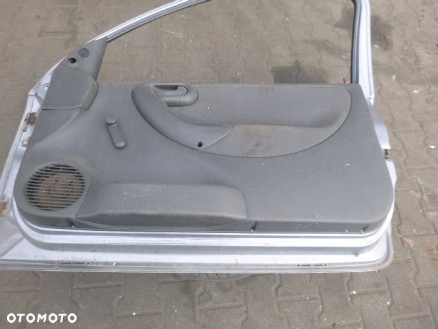 DRZWI PRAWY PRZÓD PRAWE PRZEDNIE KOMPLETNE OPEL CORSA C 3D Z163 - 17