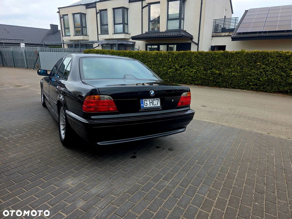 BMW Seria 7 - 19