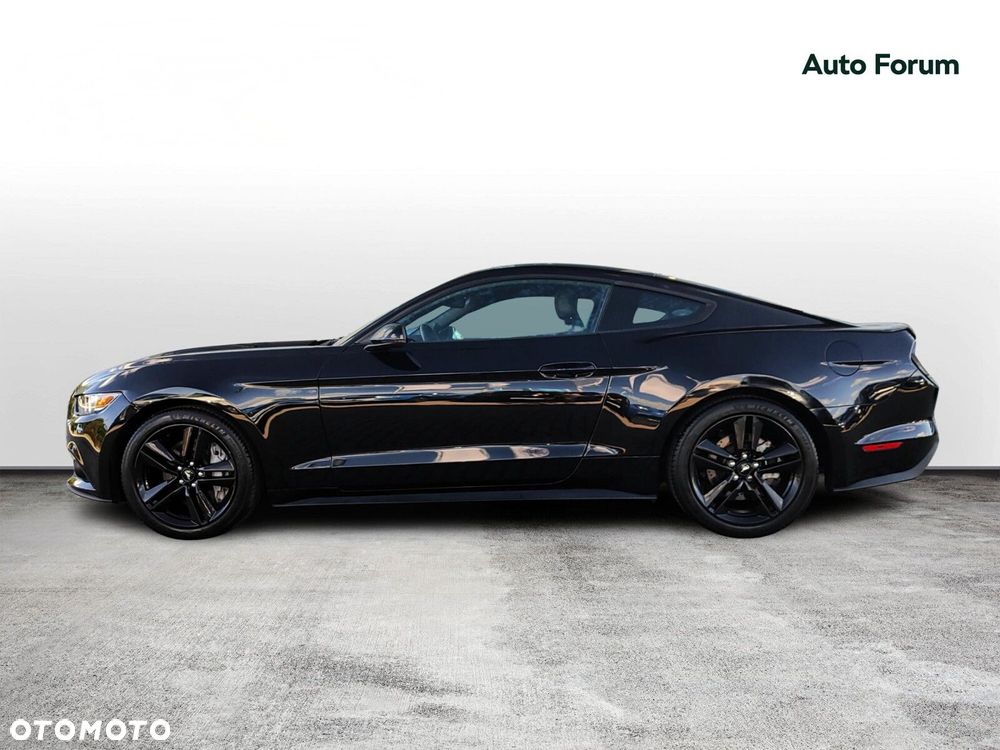 Ford Mustang - 2