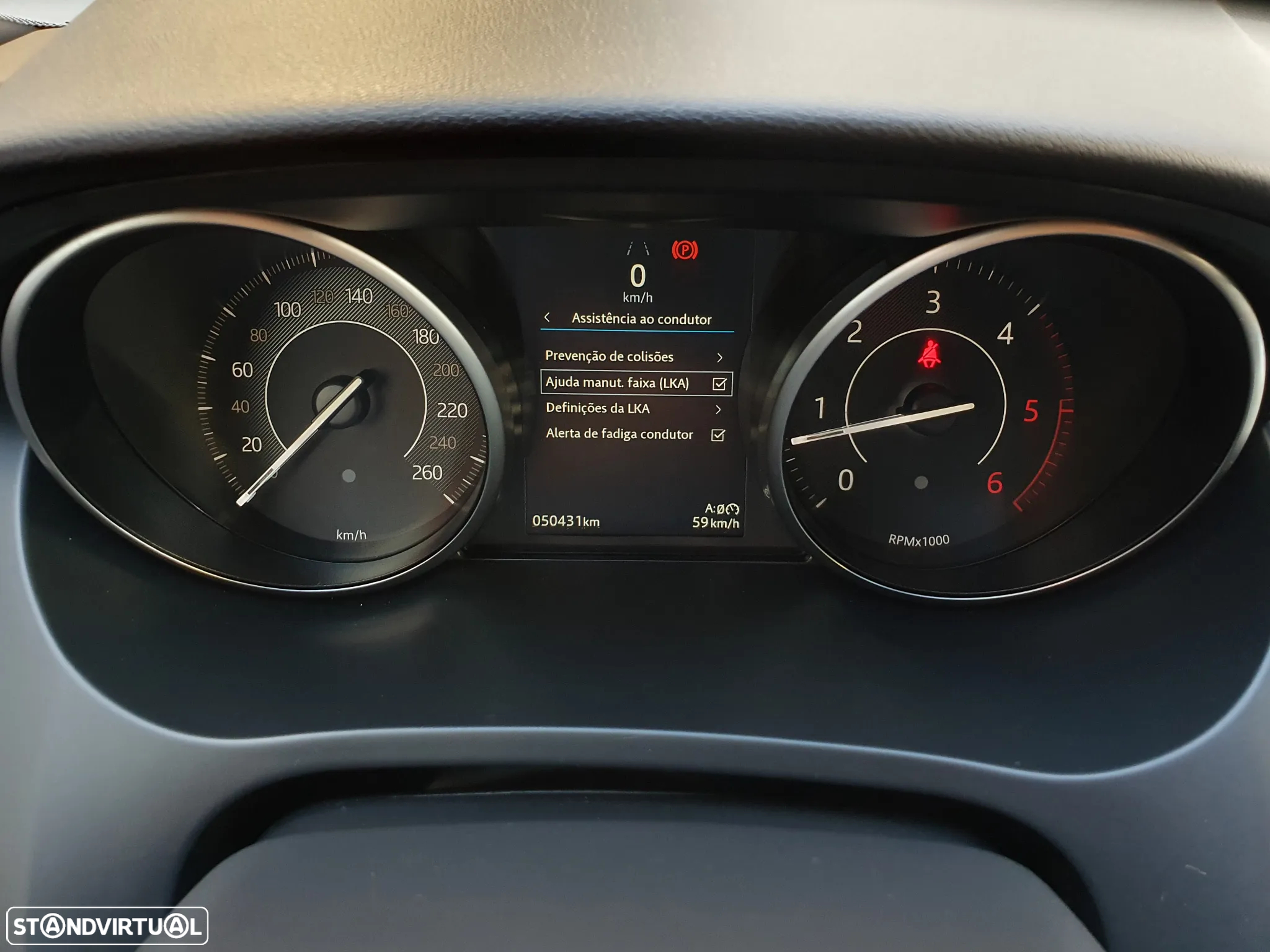 Jaguar E-Pace 2.0 i4D R-Dynamic S - 22