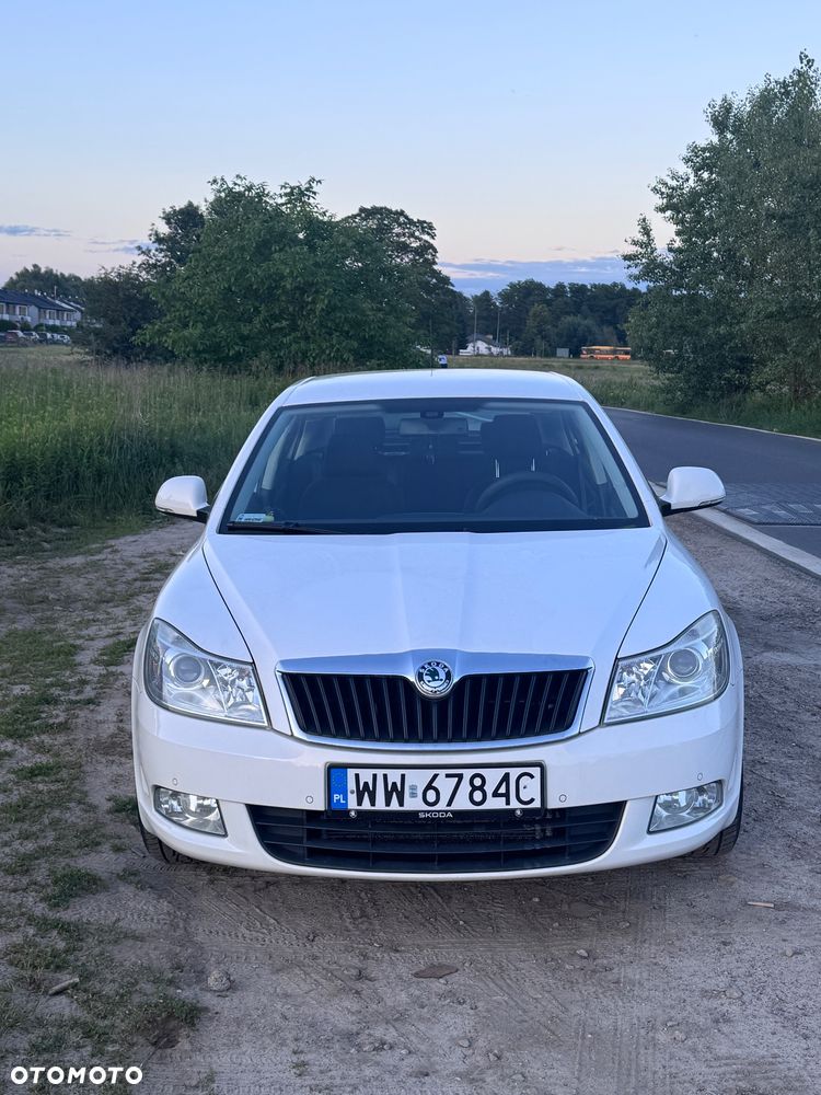 Skoda Octavia 1.6 Ambiente - 1
