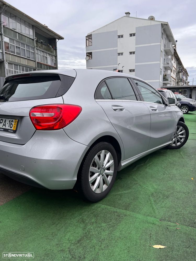 Mercedes-Benz A 180 CDI (BlueEFFICIENCY) - 4