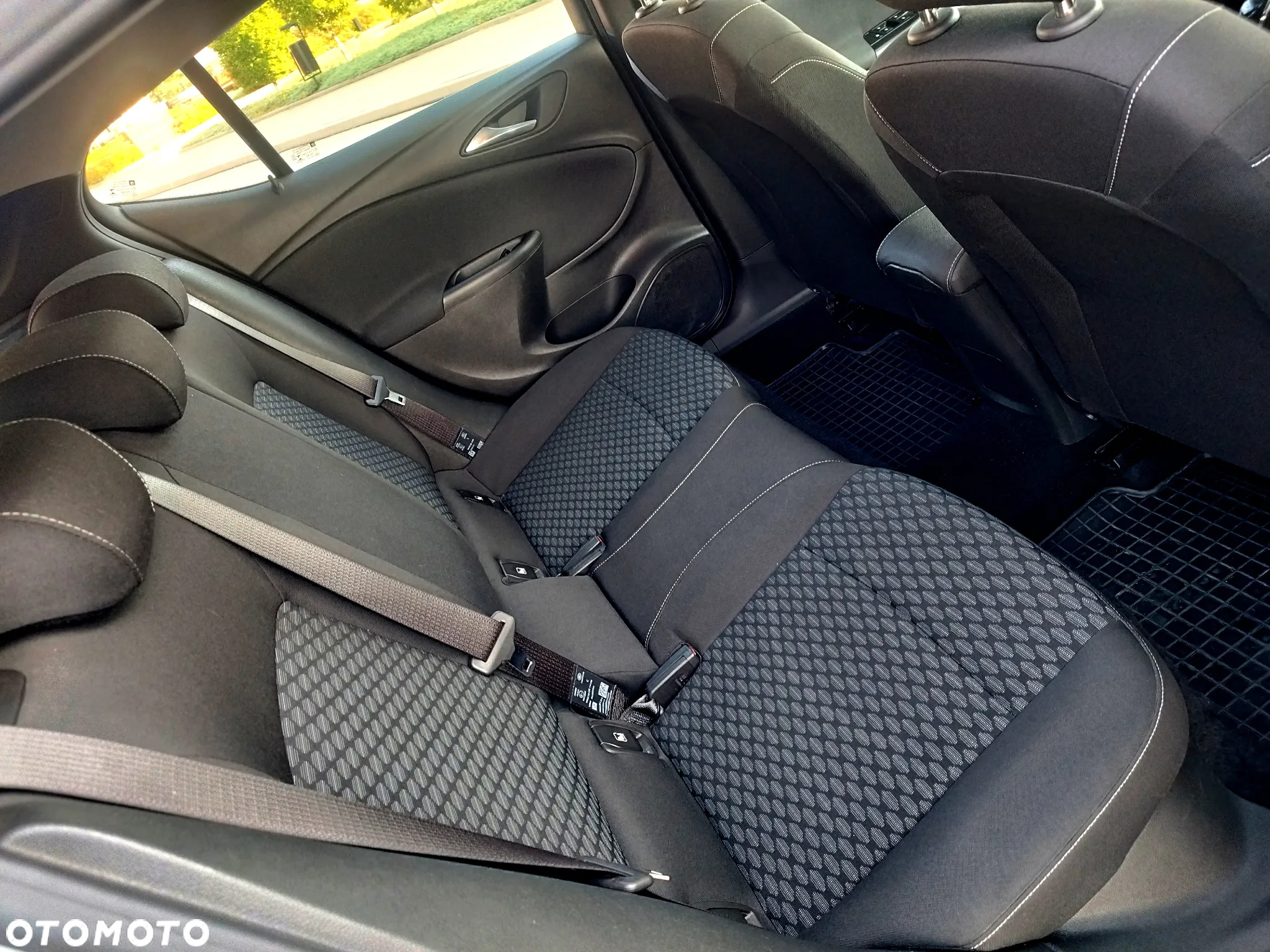 Opel Astra V 1.4 T Enjoy - 15
