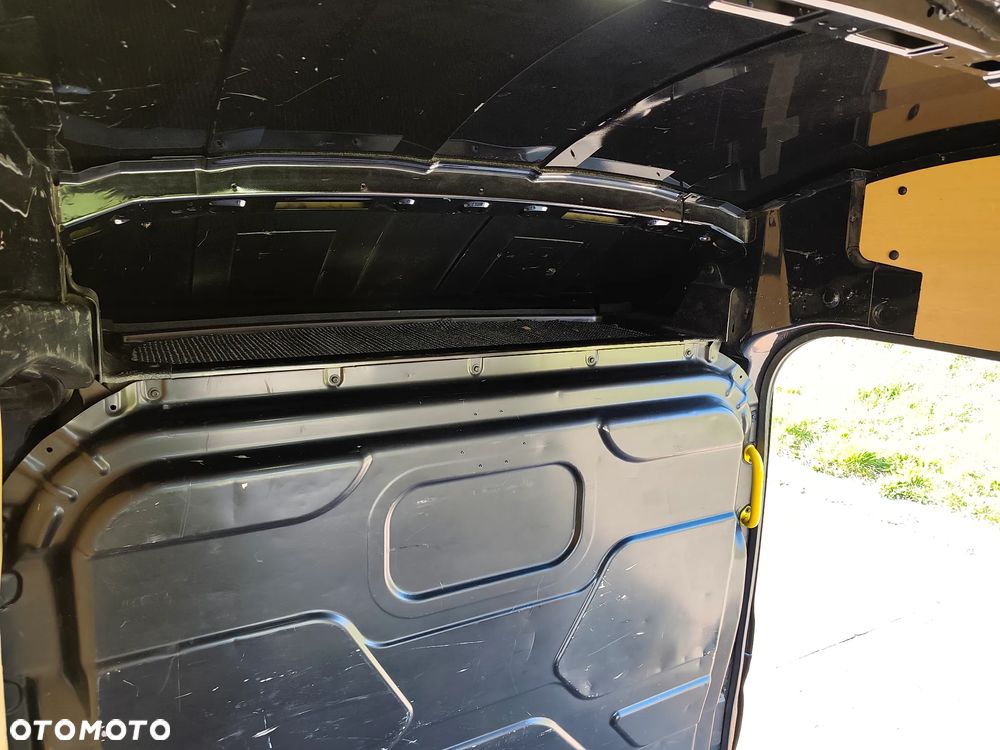 Ford Transit - 17