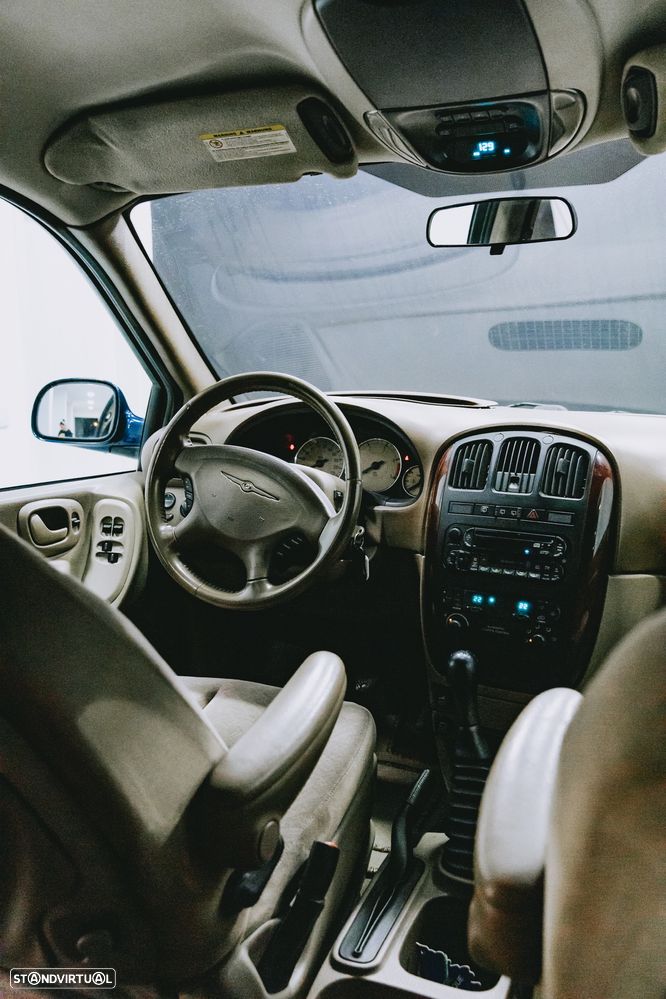 Chrysler Grand Voyager 2.5 CRD LX - 46