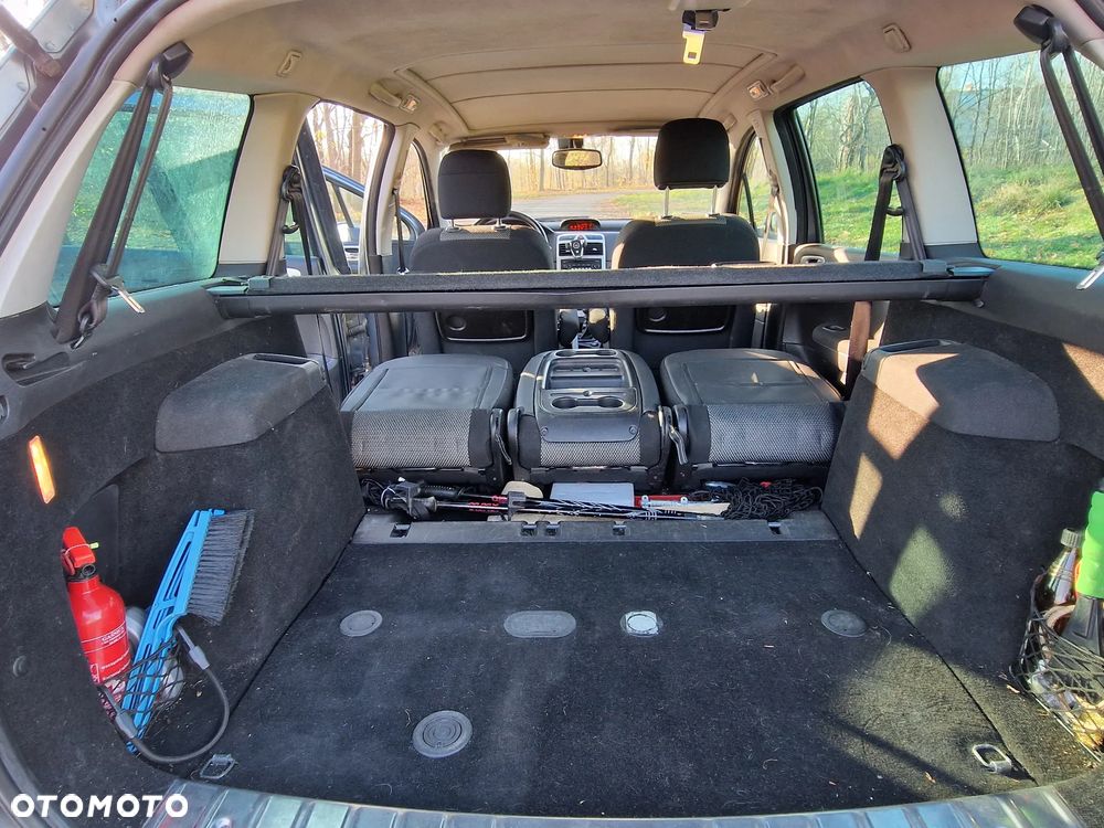 Peugeot 307 HDi SW 135 OXYGO - 21