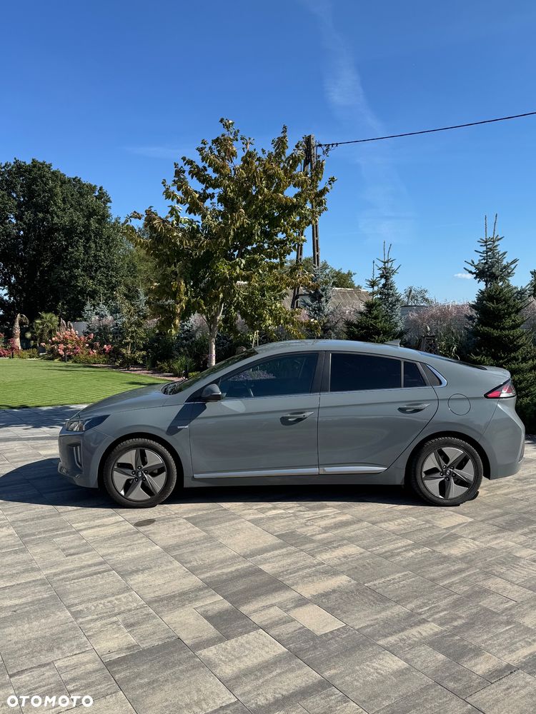 Hyundai IONIQ hybrid Premium - 3