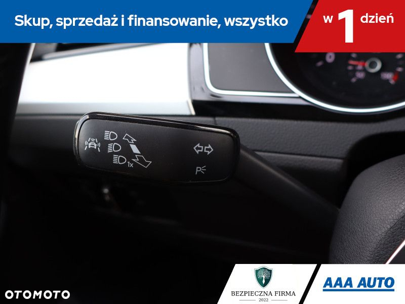 Volkswagen Passat - 17